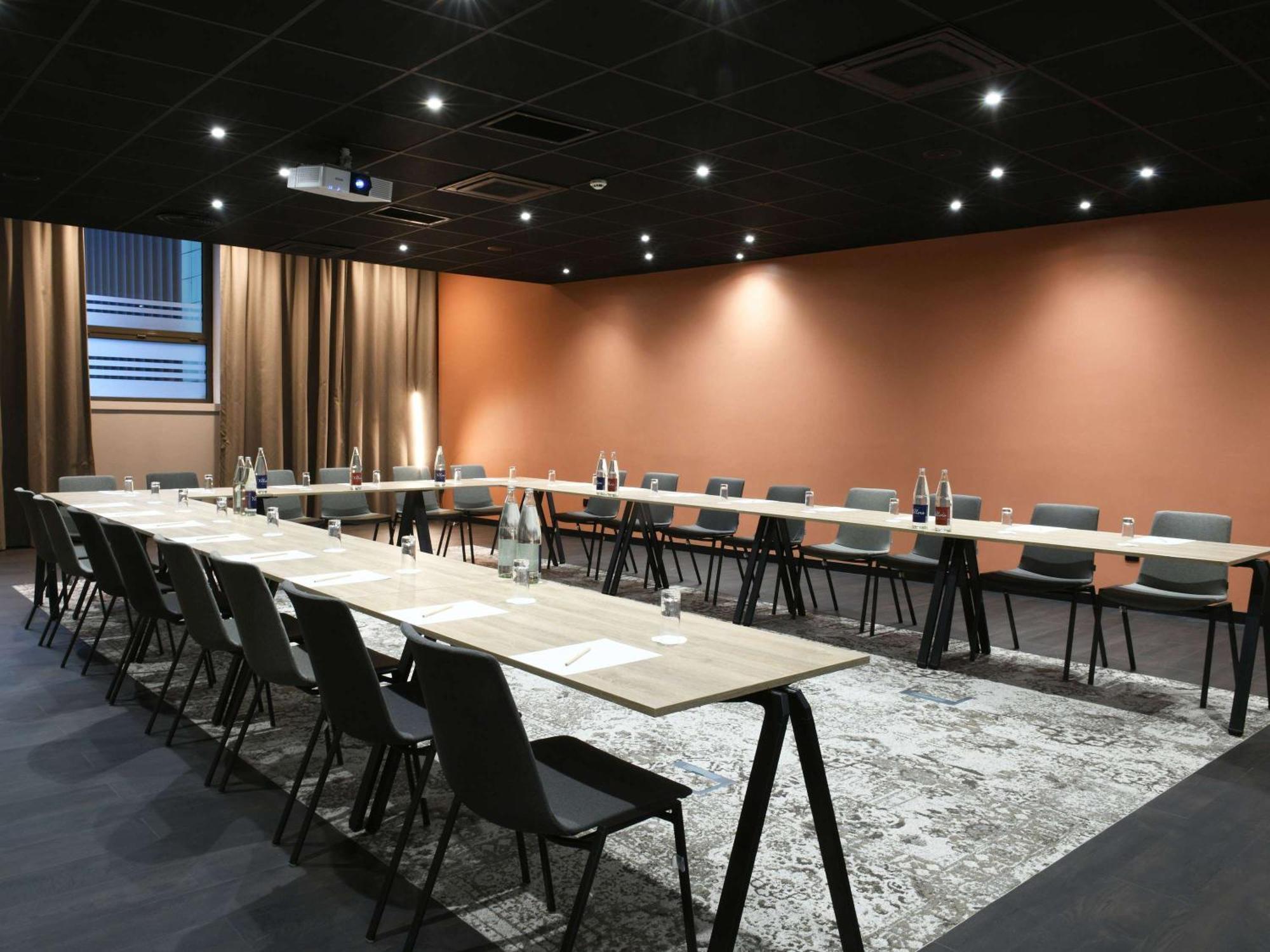 水星阿特里亚阿拉中央酒店 阿拉斯 外观 照片